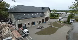 Zabytkowy spichlerz w Górkach Wielkich