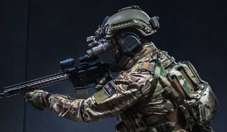 Naval - spotkanie autorskie "Czego można się nauczyć od żołnierza jednostki GROM?"