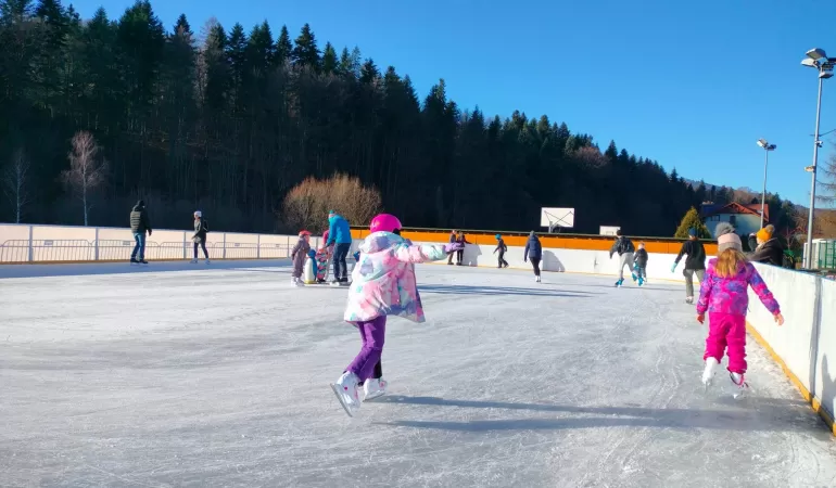Rusza sezon na lodowisku w Parku Turystyki Brennej!