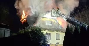 Interwencja straży pożarnej przy ul. Dziechcinka w Wiśle - 25.05.2025