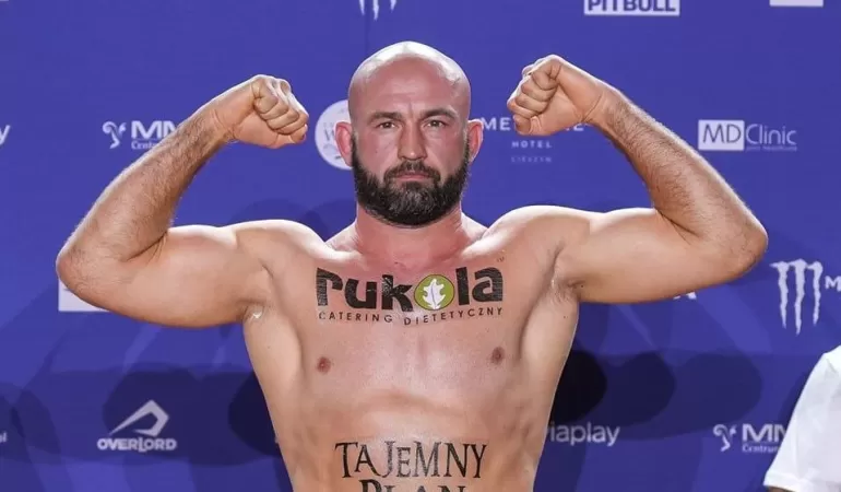Rafał Haratyk mistrzem wagi półciężkiej. Tytuł wywalczył w Gliwicach