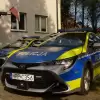 [FOTO] Komisariat Policji w Strumieniu zyskał dwa hybrydowe radiowozy