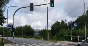 To dobra wiadomość dla mieszkańców. Światła przy ul. Akacjowej w końcu zaświeciły